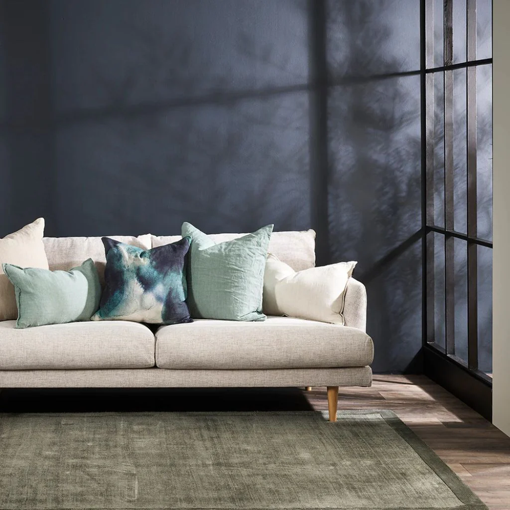 Amelia Cushion Navy - Image 5