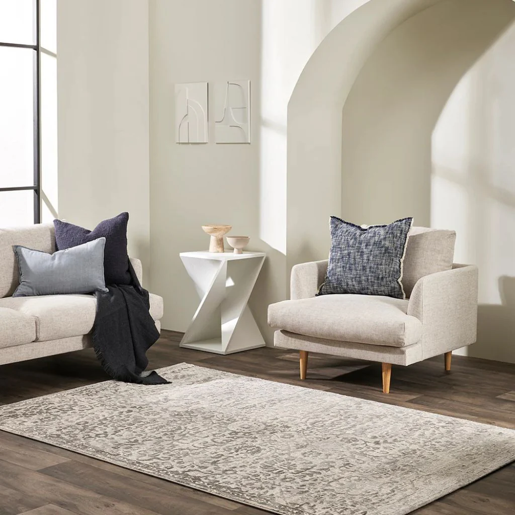 Arezzo Cushion Navy - Image 5