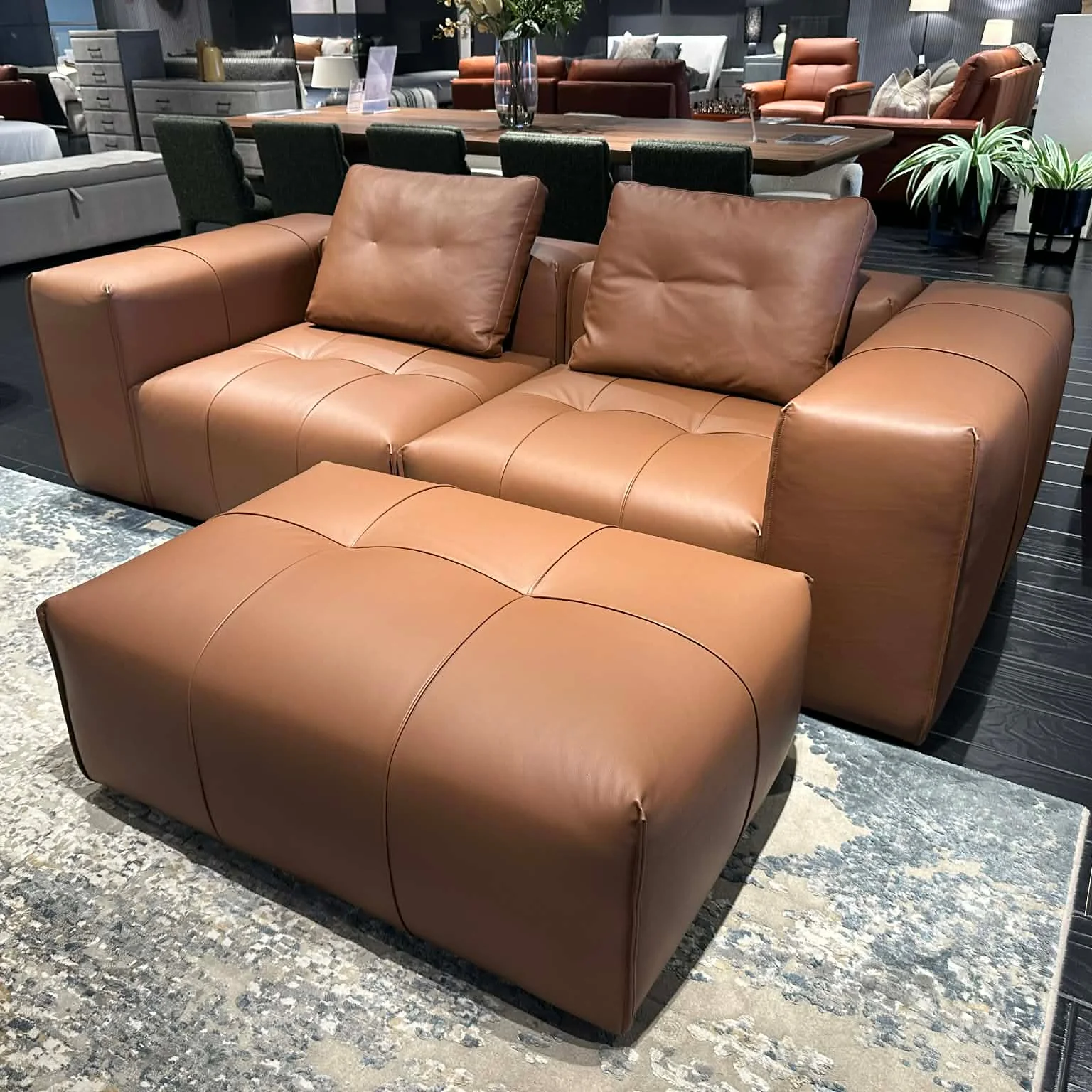 Atlas Lounge Clearance - Image 2