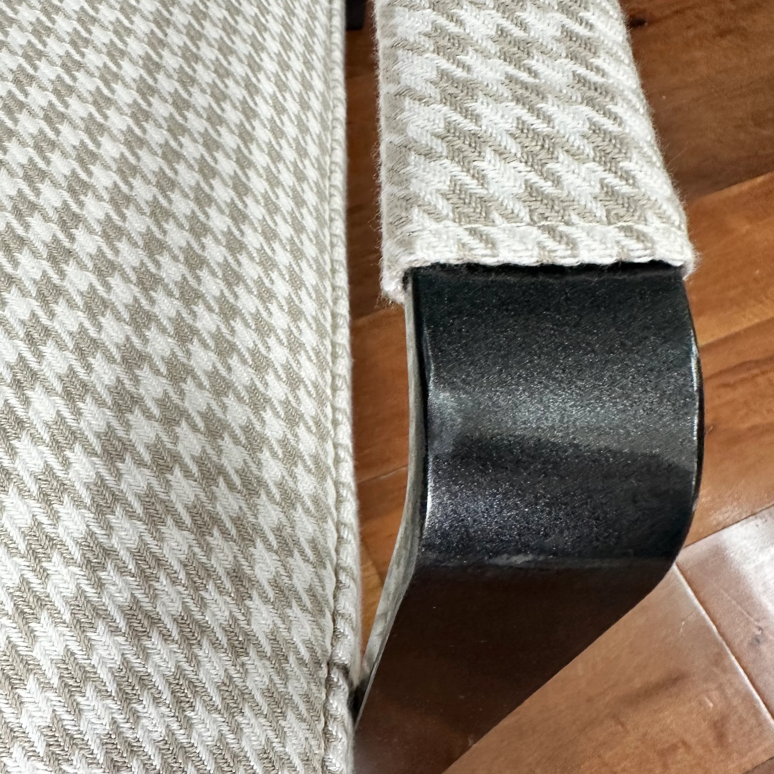 Bruno Feature Chair Clearance - Image 4