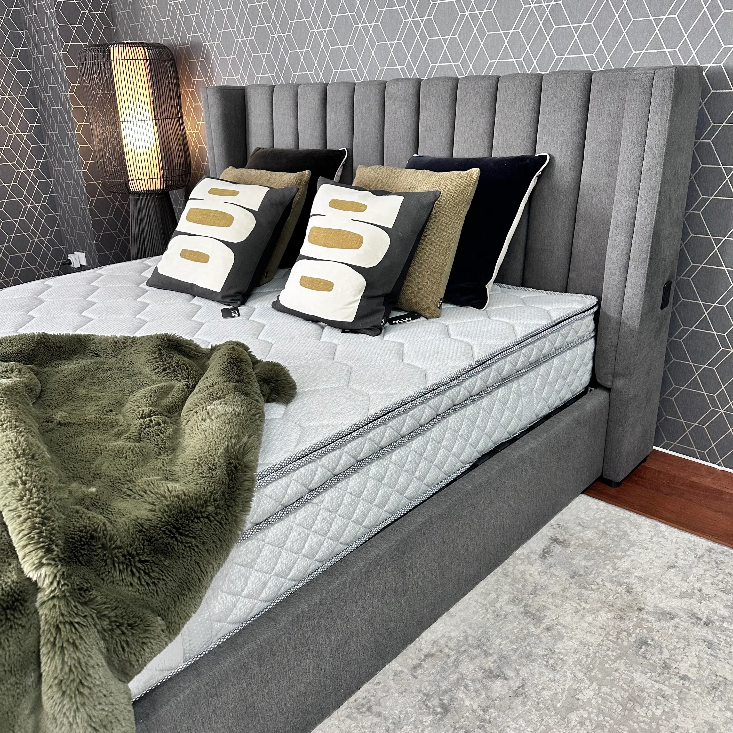 Charlotte King Bed Clearance - Image 2