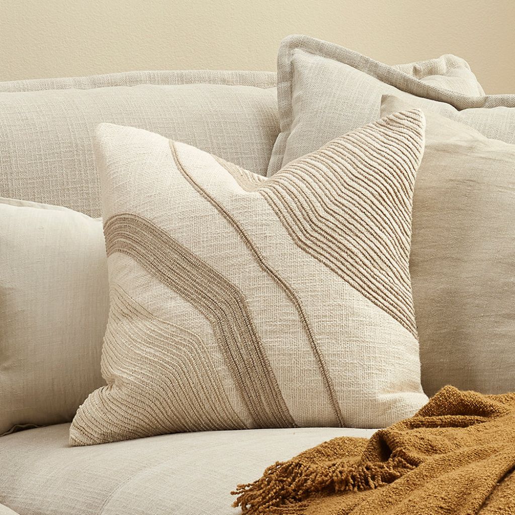 Chelsea Cushion Ivory - Image 2
