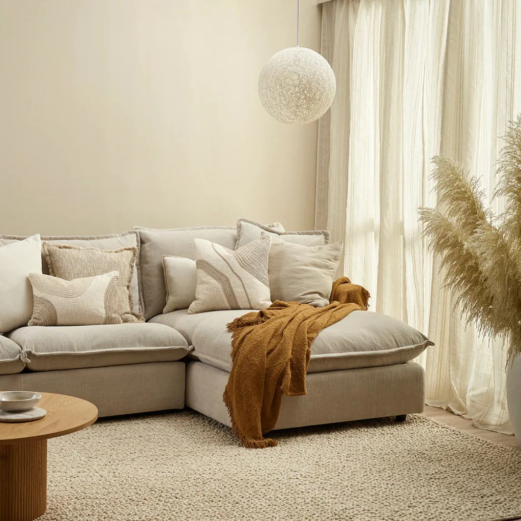 Chelsea Cushion Ivory - Image 4