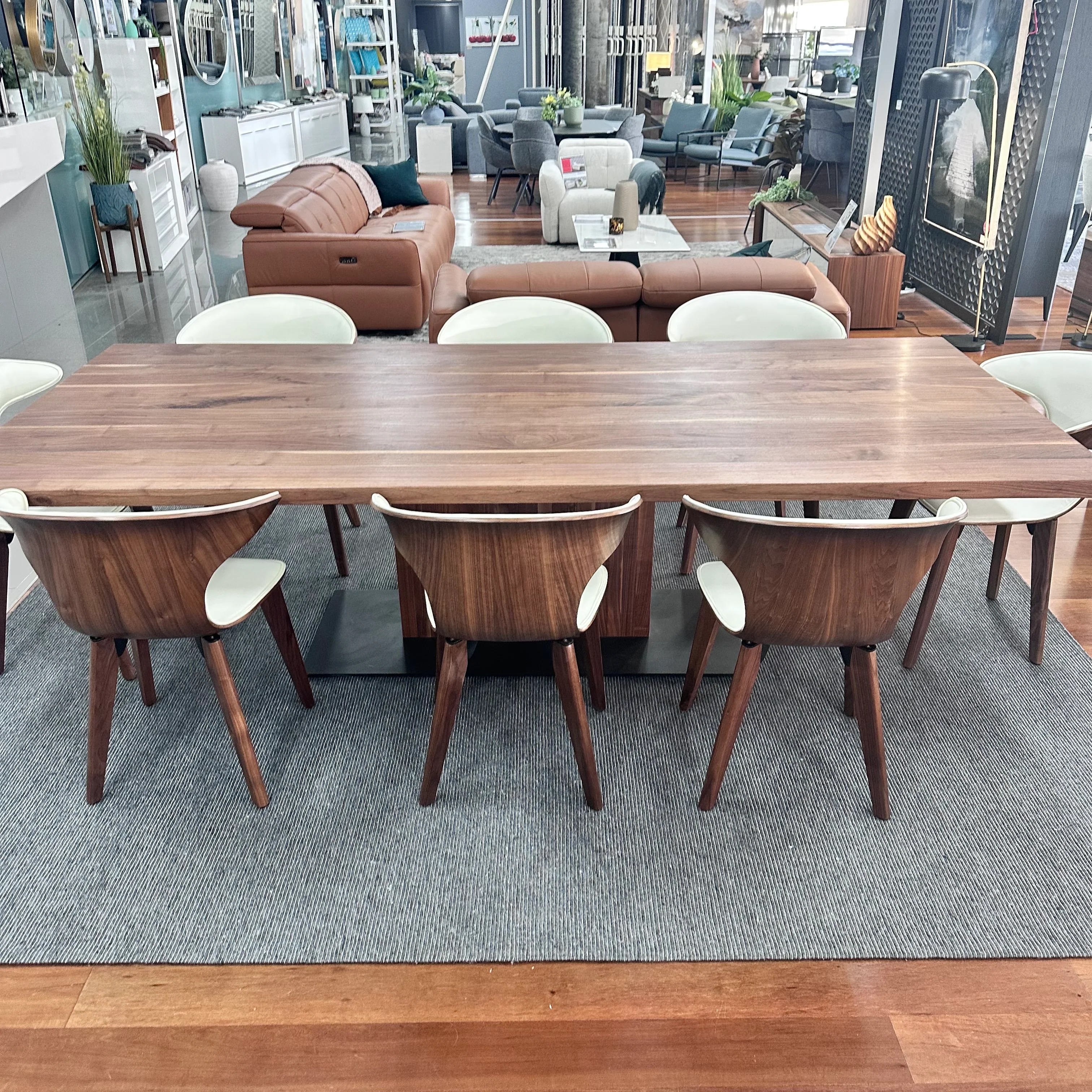 Colorado Dining Table Clearance - Image 3