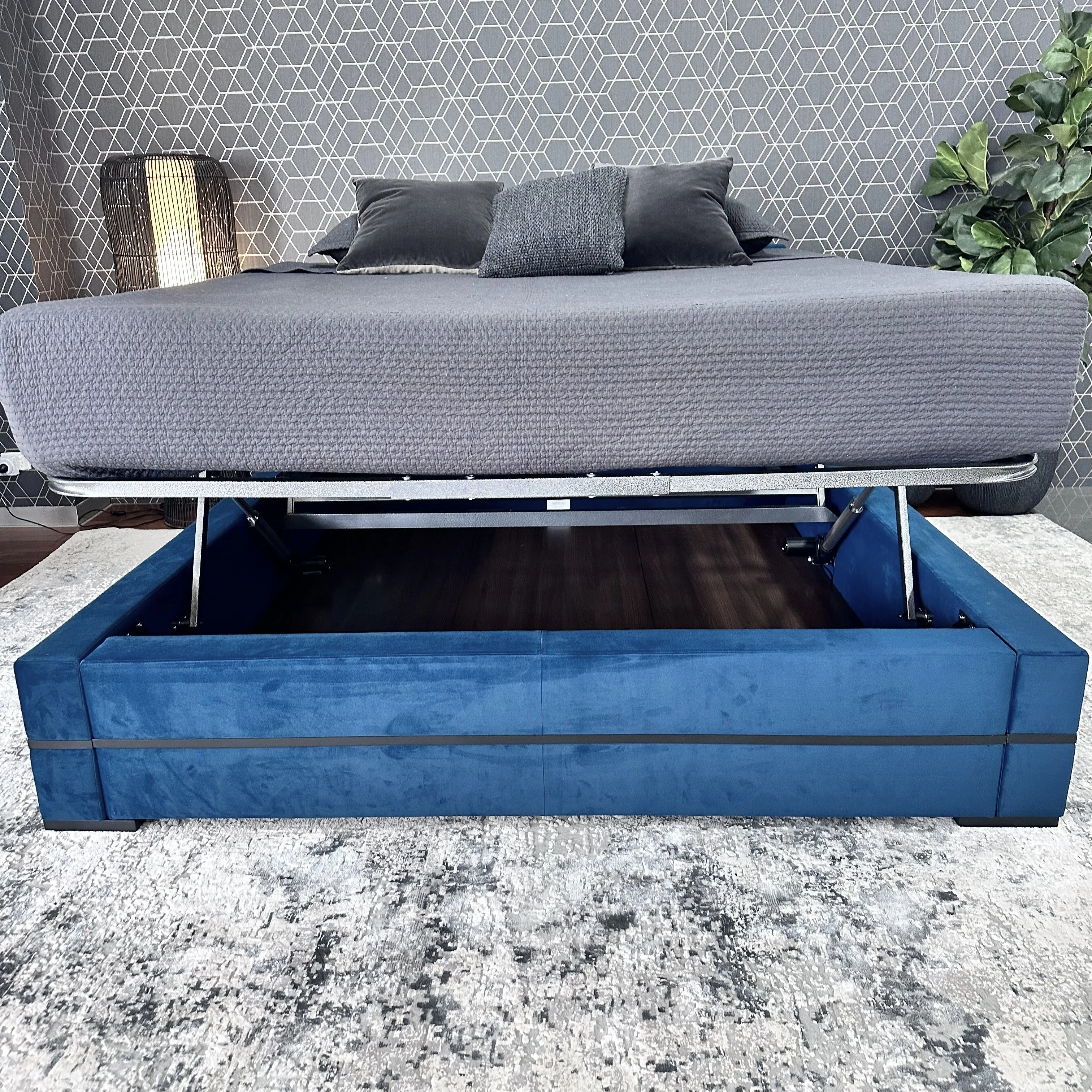 Dallas King Bed Clearance - Image 2