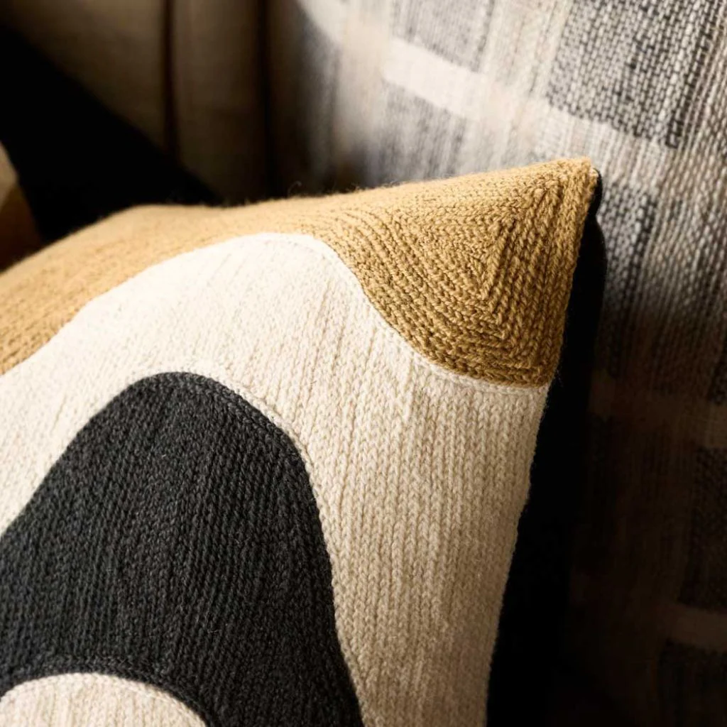 Fylix Wool/Linen Cushion Camel - Image 3