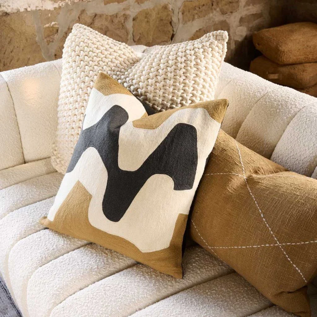Fylix Wool/Linen Cushion Camel - Image 4
