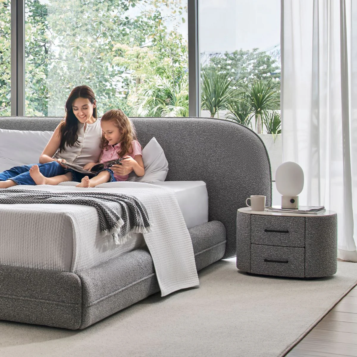 G10 Bedside Table - Image 2