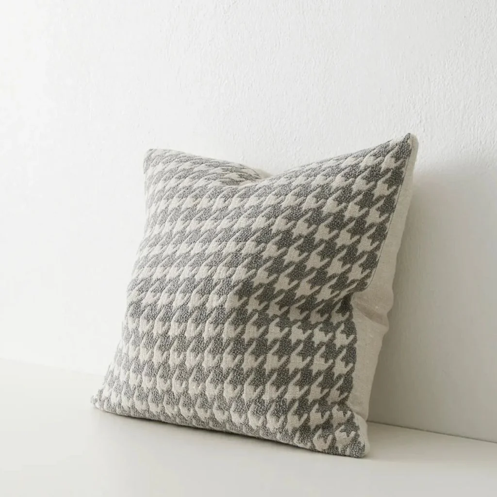 Giovanni Cushion Mist - Image 6