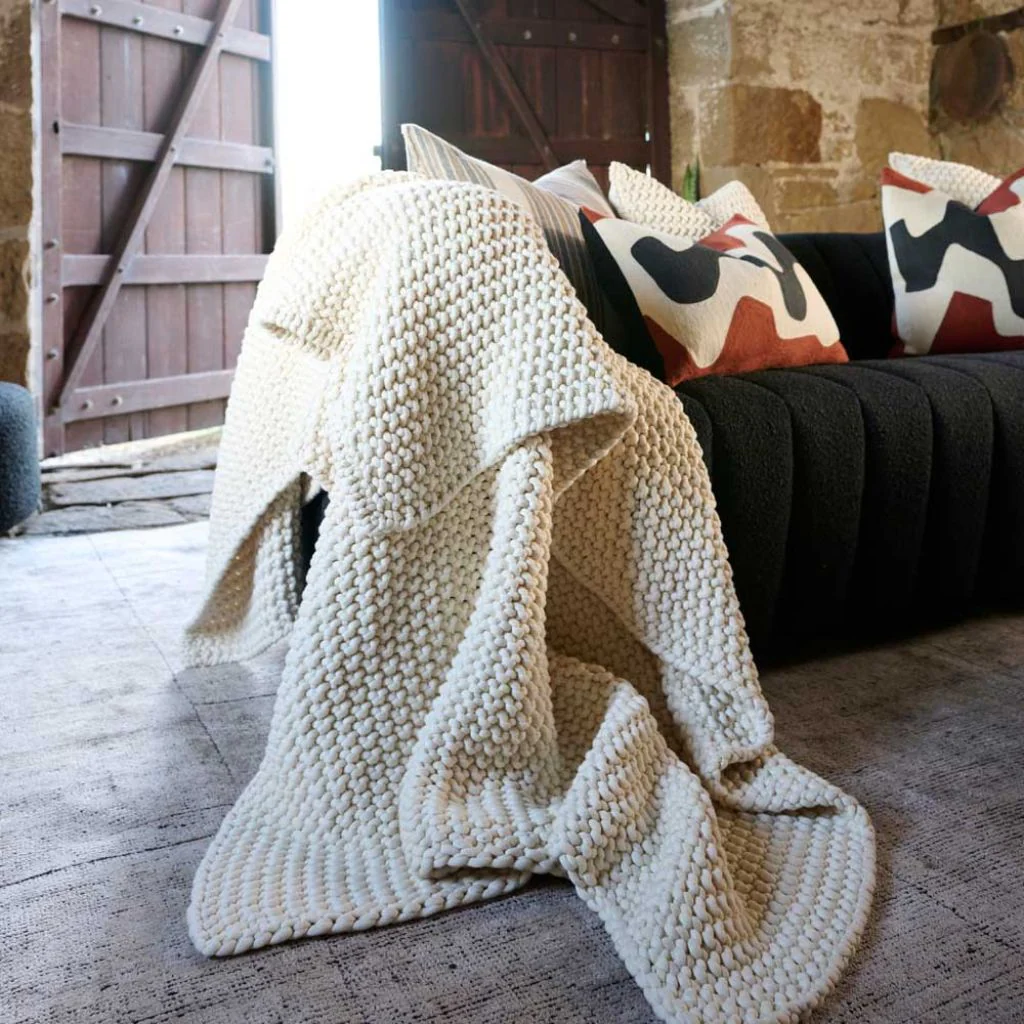 Marco Ivory Throw - Image 2