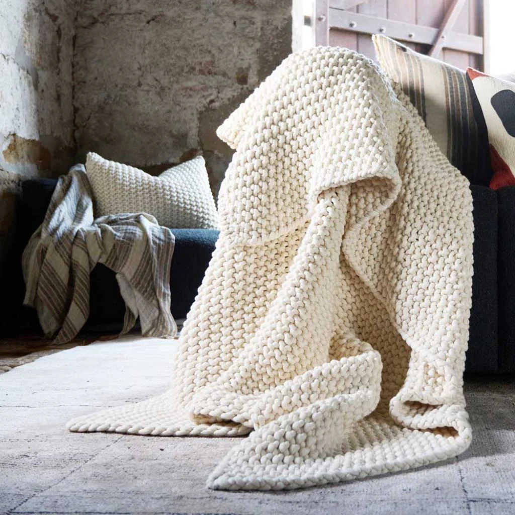 Marco Ivory Throw - Image 3