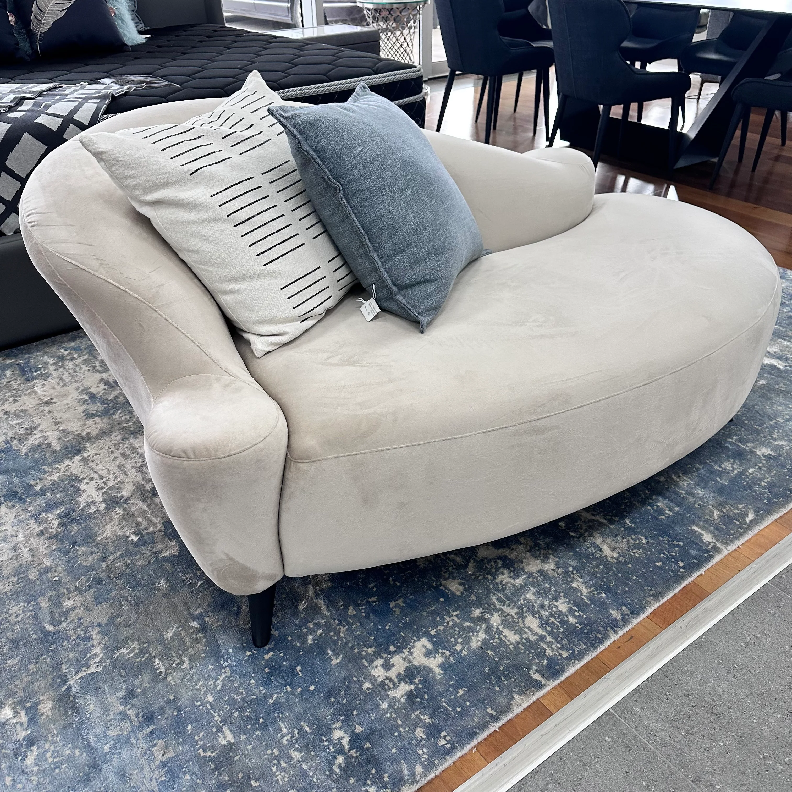Maria Chaise Clearance - Image 2