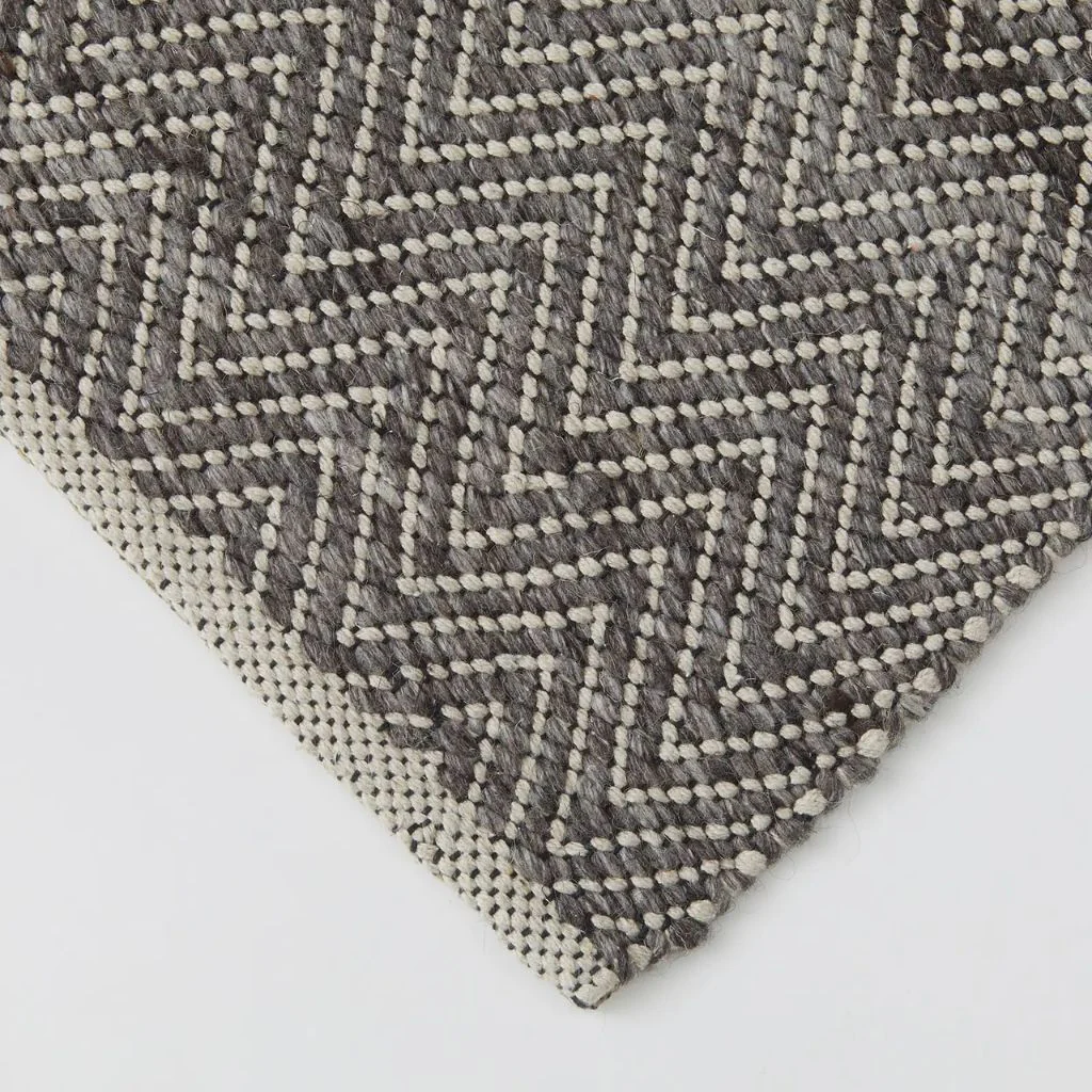 Matterhorn Rug by Weave - Image 10