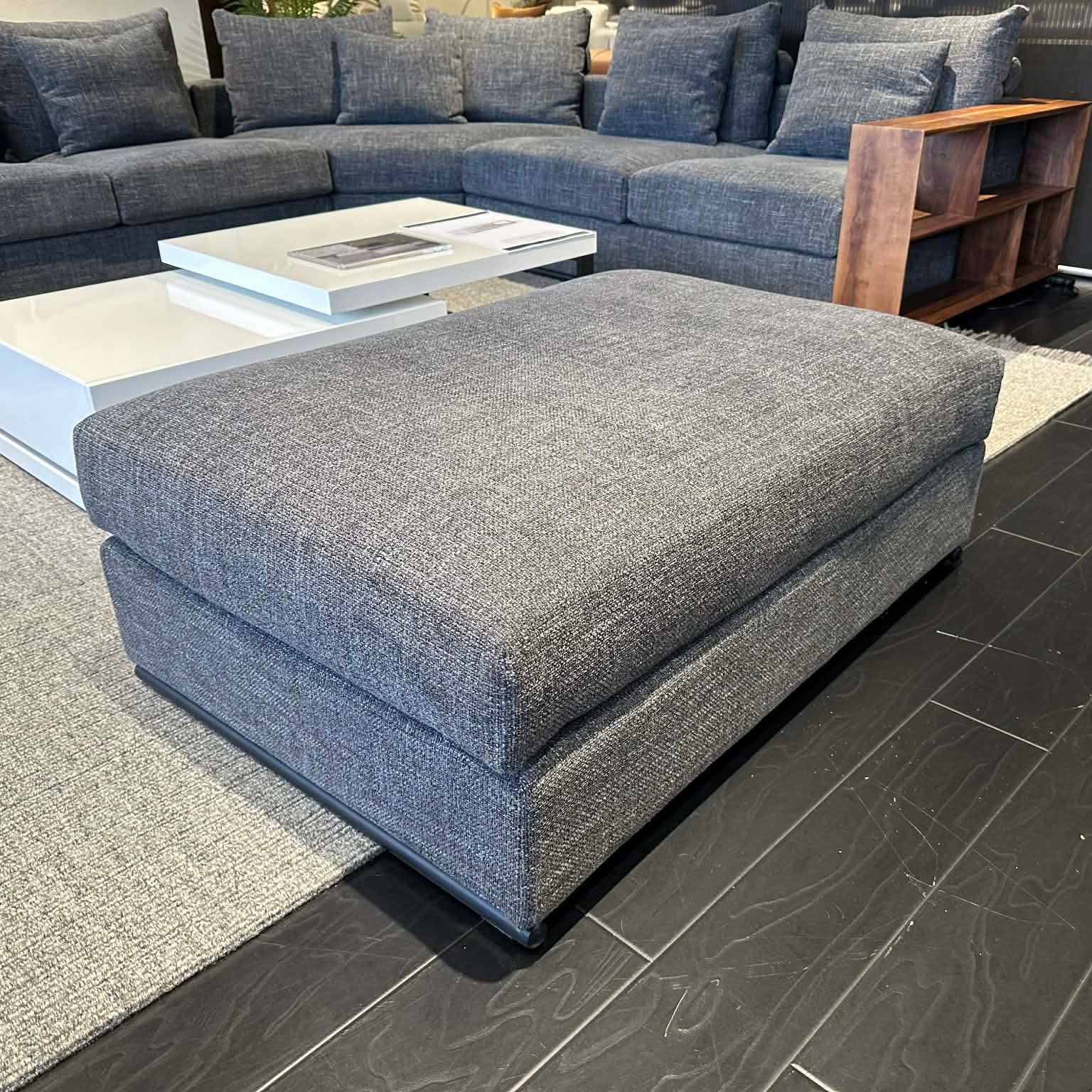 Miami Lounge Suite Clearance - Image 5
