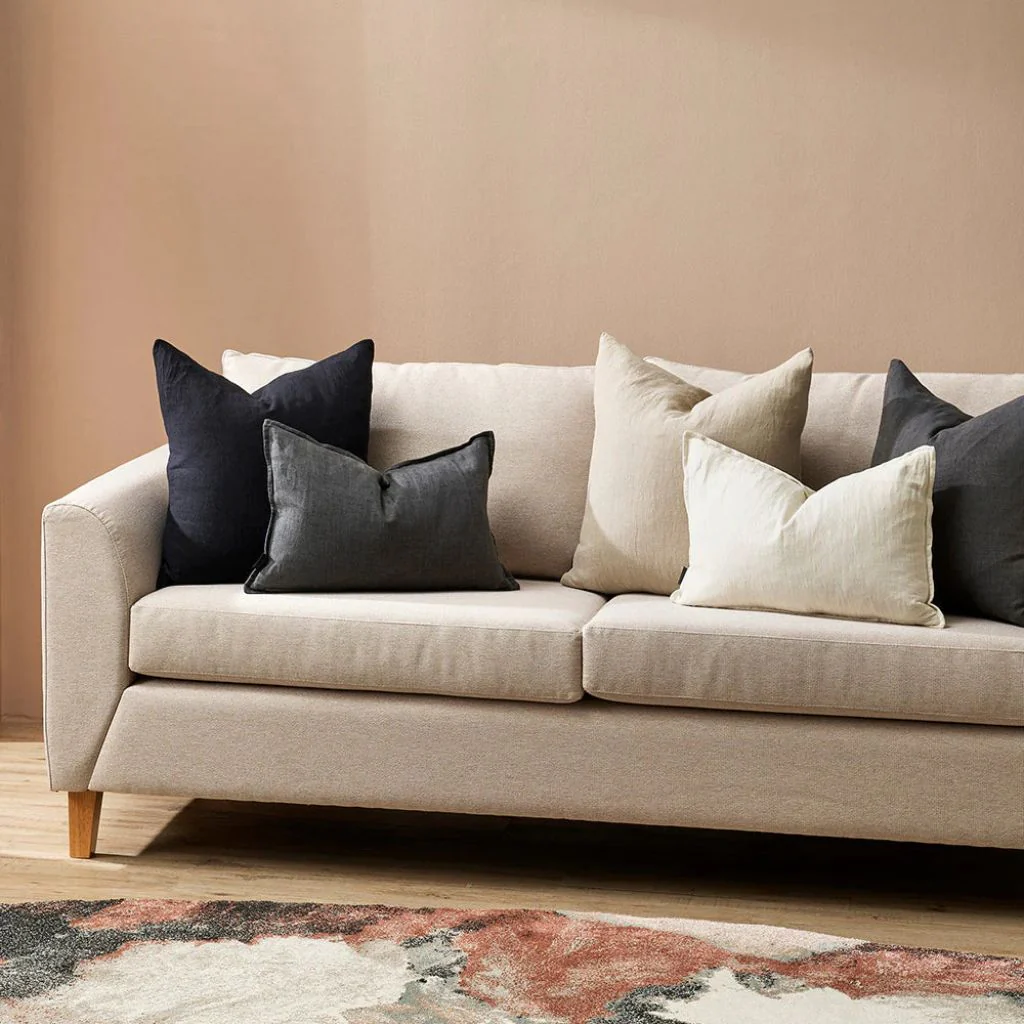 Milano Cushion Black - Image 5