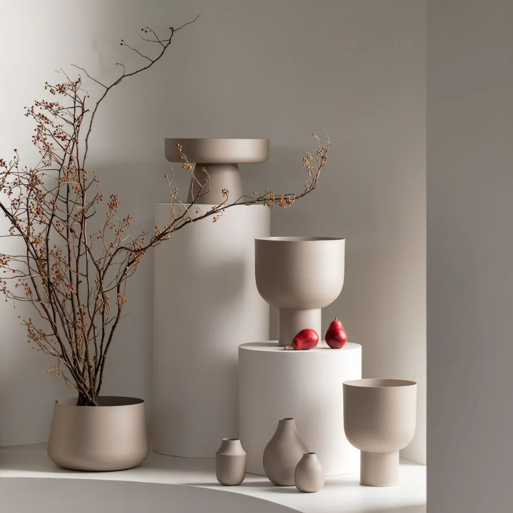 Mona Pedestal Vase Latte - Image 3