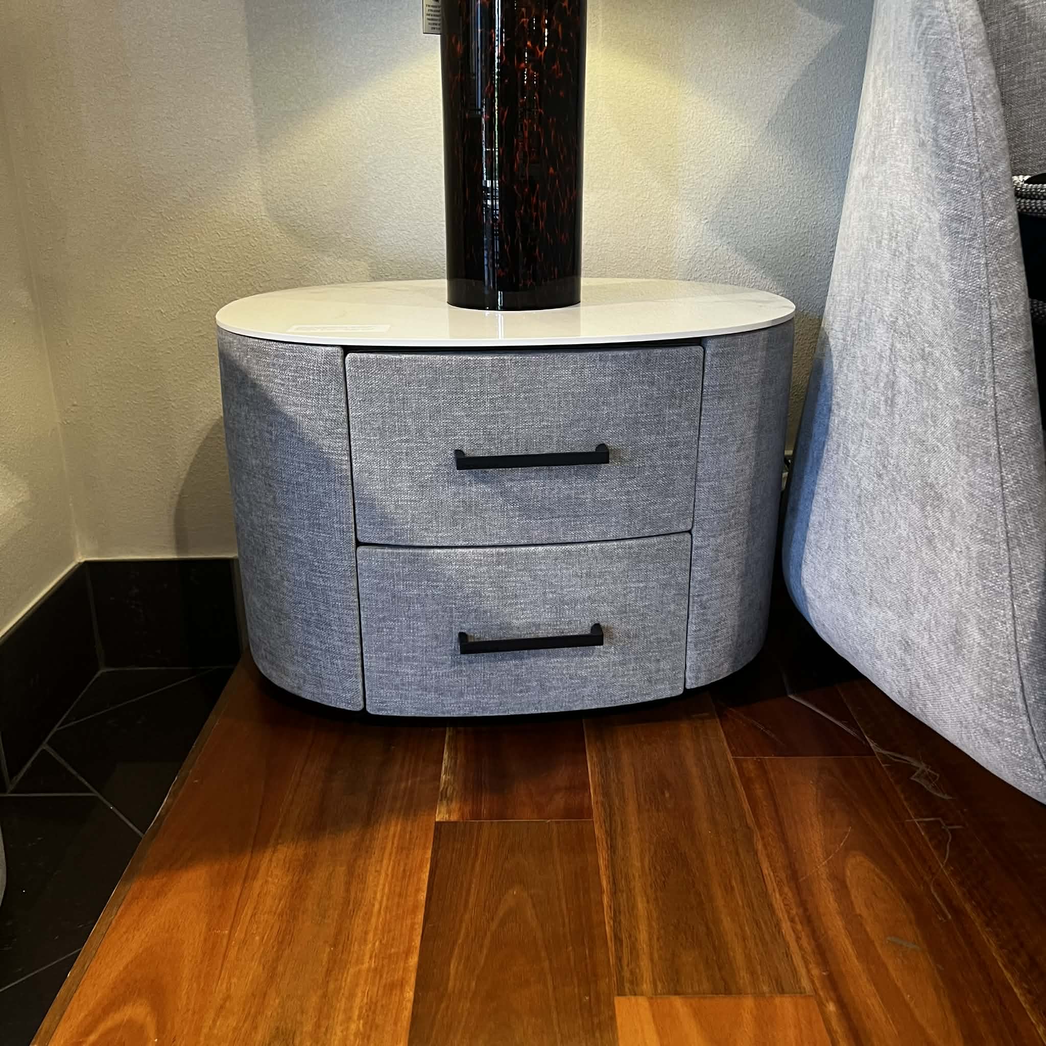 Monza King Bed with G10 Bedside Tables & G10 Dresser Clearance - Image 4