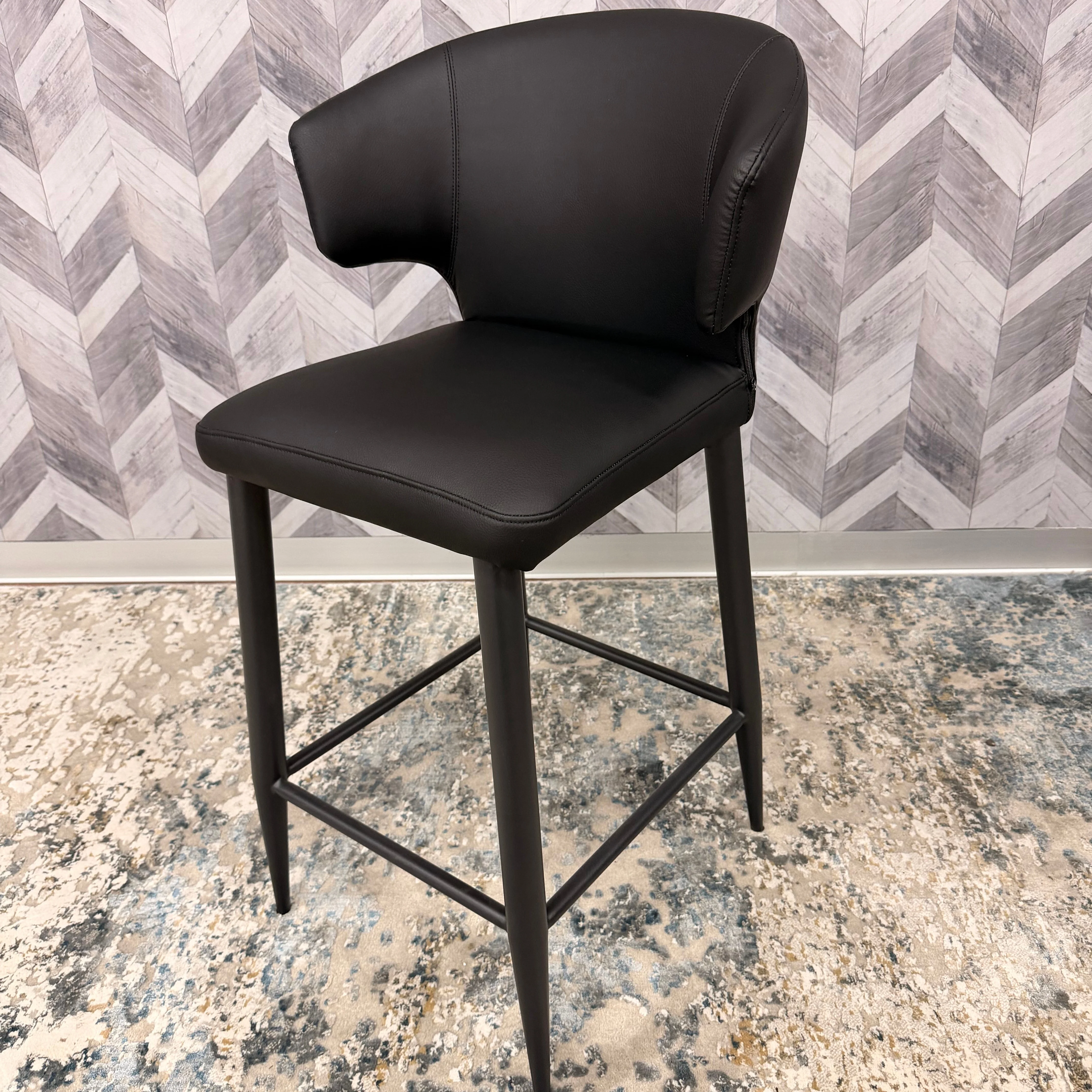 Noa Barstool Clearance - Image 2