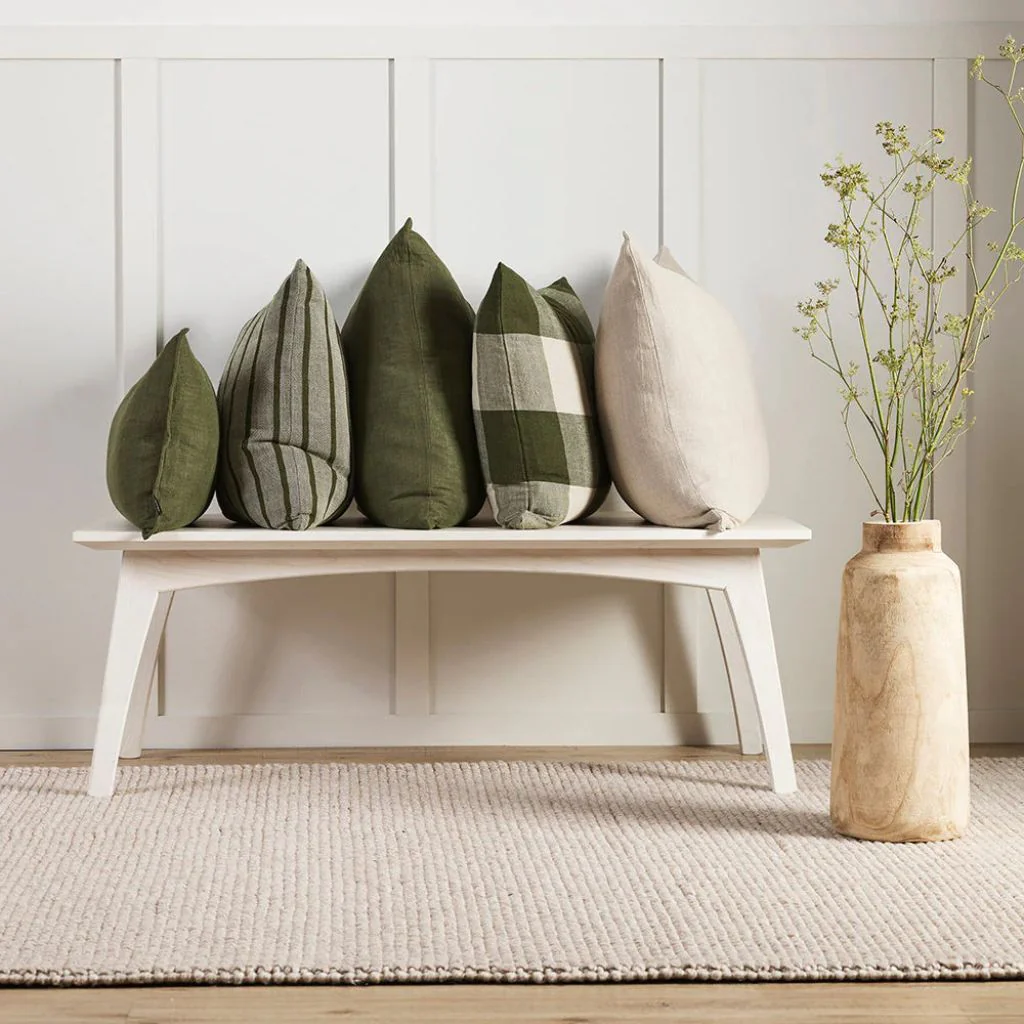 Oscar Cushion Olive - Image 3