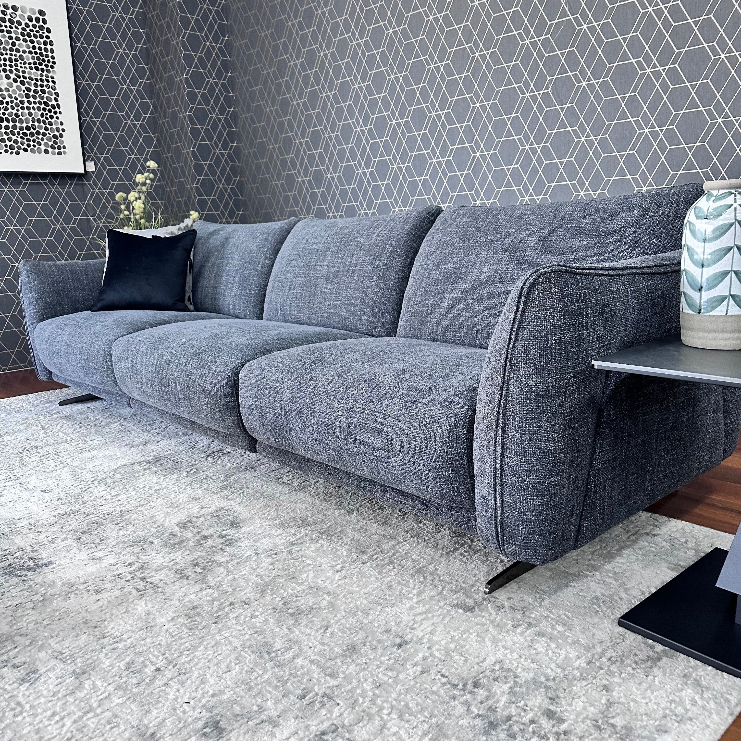 Voyage 3-Seater Sofa Clearance - Image 2