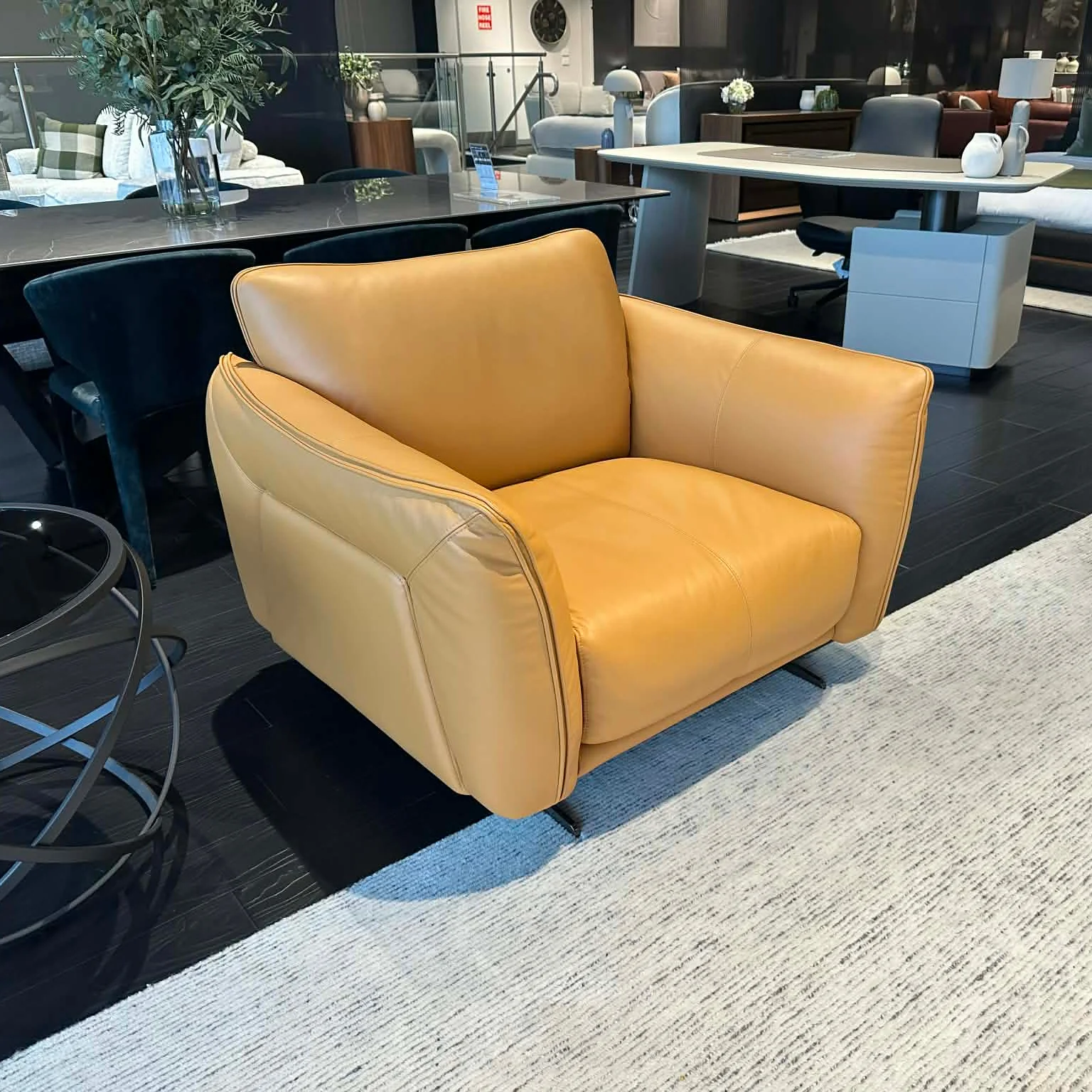 Voyage Lounge Suite Clearance - Image 2