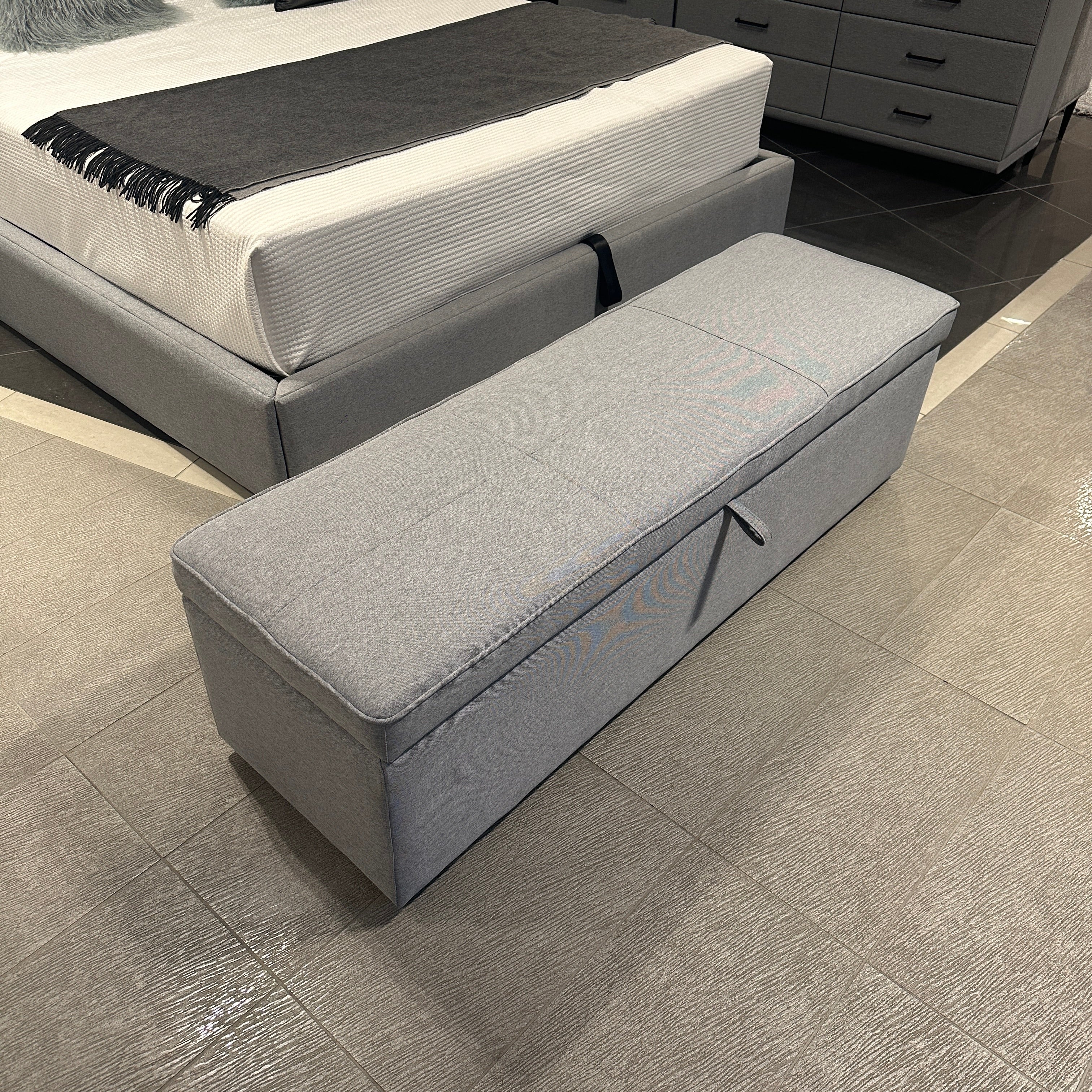 Windsor Ottoman - Image 3