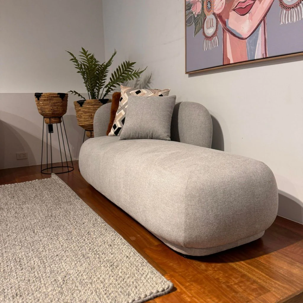 York Chaise Lounge - Image 2